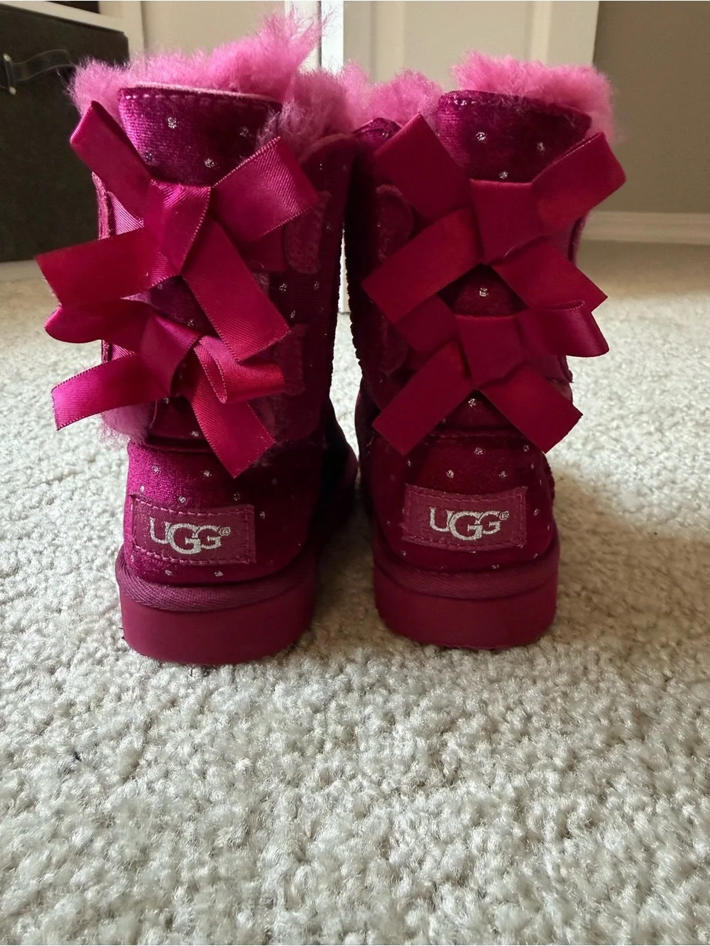 Girls size 7 Ugg sparkles and bow boots